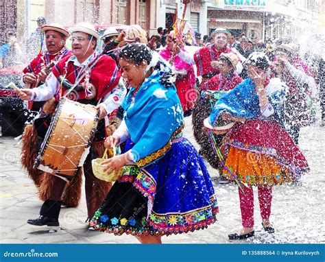 gente de cuenca|Cuenca (Ecuador)